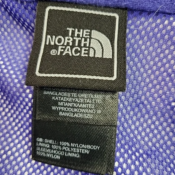 North Face Women's HyVent Purple Jacket Medium Hooded Windbreaker - Picture 6 of 8